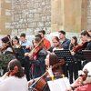 Učenici Srednje muzičke škole na ulici u Sarajevu sviraju klasiku, jazz i pop