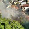 Travnik: Požar na kući u starom gradu, teren nepristupačan za vatrogasce