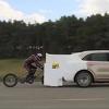 Britanac Neil Campbell vozio bicikl brzinom 280,5 km/h, povukao ga Porsche Cayenne