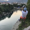 Najbolji skakači spuštali se zip-lineom pored Starog mosta u Mostaru