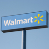 Američki Walmart smanjuje prodaju oružja, mole kupce da "sakriju" pištolje