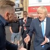 Borisa Johnsona napao nezadovoljni Britanac: Trebao bi pregovarati u Briselu