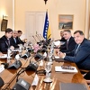 Da li će riješiti krizu: Ambasadori s Dodikom, Komšićem i Džaferovićem