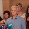 Zdravstveni radnici djelimično popustili u zahtjevima, a poručuju da su spremni i na obaranje Vlade KS