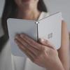 Microsoft predstavio telefon Surface Duo s preklopnim ekranom