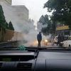 Zapalio se Renault Clio tokom vožnje u Sarajevu, građani izvukli djevojku za volanom