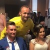 Raspoloženi Tuka tokom proslave stigao i iznenaditi mladence u Općini Kakanj