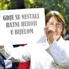 Više stotina zdravstvenih radnika ispred Vlade KS: Gdje su nestali heroji u bijelom