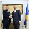 Grenell kojeg osporavaju analitičari sastao se Thacijem, Palmer nije bio prisutan