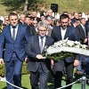 Vrh SDA odao počast Aliji Izetbegoviću: Velike su šanse da na pravi način završimo njegovu borbu