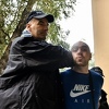 Incident kod zgrade Tužilaštva KS: Osumnjičeni prilikom privođenja pljunuo fotoreportera