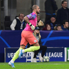 Guardiola ostao bez golmana, Walker stao na gol i odbranio više od Edersona i Brava