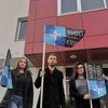 Mladi članovi PDP-a postavili NATO zastave ispred sjedišta SNSD-a