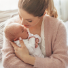 Grlite svoje bebe jer zagrljaji pozitivno utječu na razvoj mozga