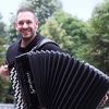 Virtuoz na harmonici Samir Nurkić bit će gost 9. humanitarnog partyja portala Klix.ba