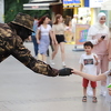 Saznali smo ko je misteriozni muškarac "s Ferhadije" u Sarajevu i zašto krije identitet