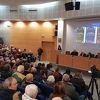 Beograd: Aktivisti predvođeni Natašom Kandić izbačeni sa Šešeljeve promocije