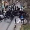 Okršaj u centru Beograda: Brutalna tučnjava navijača Zvezde i Partizana pred vječiti derbi