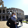 Koronavirus nastavlja harati Italijom, preminule 52 osobe
