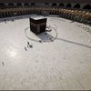 Nezapamćeni prizori harema Kabe: Zbog koronavirusa prvi put zatvoren za vjernike