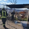 Dva muškarca izbacili stražara i zapalili stražarsku kućicu u Mostaru