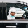 U borbi protiv koronavirusa: Naomi Campbell na aerodromu nosila zaštitno odijelo