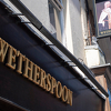 Lanac pubova JD Wetherspoon odbija platiti dobavljačima sve dok ne prođe karantin