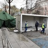 Umjesto šatora ispred Doma zdravlja Vrazova postavljeni kontejneri za trijažu