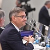 Zvizdić martovsku platu donirao bolnici u Mostaru