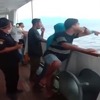 Putnici u Indoneziji skočili s trajekta zbog straha da su članovi posade zaraženi koronavirusom