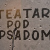 Kako izgleda knjiga "Teatar pod opsadom", nastala prema istoimenoj izložbi