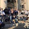 Opozicija u Srbiji protestovala na ulazu u skupštinu protiv načina vođenja države