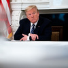 Da li izbijanje koronavirusa u Bijeloj kući može pokvariti Trumpove planove o pokretanju ekonomije?