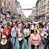 Antifašisti kod Vječne vatre u Sarajevu blokirali saobraćaj, pjevaju partizanske pjesme i uzvikuju parole