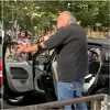 Vozač izvadio luk i strijelu i ciljao na demonstrante u Salt Lake Cityju, potom je pretučen