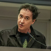 Glumac John Cusack snimao nerede, policija udarala palicama po njegovom biciklu