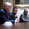 Trump se složio da bi metoda gušenja prilikom hapšenja trebala biti ukinuta
