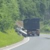 Udes kamiona i automobila kod Hadžića, teško povrijeđena jedna osoba