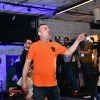 Sergej Trifunović zabavlja goste dok čeka rezultate izbora: Imitira Miloševića, pjeva...