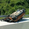 Dvije osobe povrijeđene prilikom prevrtanja automobila na autoputu kroz Kakanj