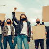 Da li je pandemija uništila demokratiju i jesu li vlasti imale pravo zabraniti normalan život