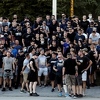 Nikad čudniji protesti navijača Dinama protiv Mamića, napravili nered pa ga počistili