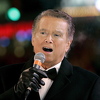 Preminuo poznati američki televizijski voditelj Regis Philbin