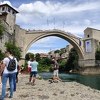 Dobra atmosfera u Mostaru uprkos pandemiji: Svi čekaju na početak skokova sa Starog mosta