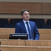 Emrić pita Osmanovića: Kako će se Cikotić s 0 KM nositi s migrantskom krizom?