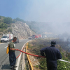 Vatrogasci satima gase požar kod Trebinja, posao im otežavaju eksplozije bombi i mina