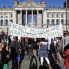 Hiljade ljudi u Berlinu protestuje protiv uvedenih mjera zbog koronavirusa