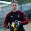 Begović se vraća u Bournemouth, klub ostao bez menadžera Howea