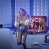 Katy Perry ponosno pokazala trudnički stomak u spotu za novu pjesmu "Smile"