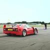 Pogledajte utrku ubrzanja između Ferrarija F40 i Ferrarija 488 Pista